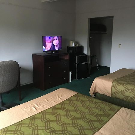 ויסקונסין ראפידס Rapids Inn & Suites מראה חיצוני תמונה