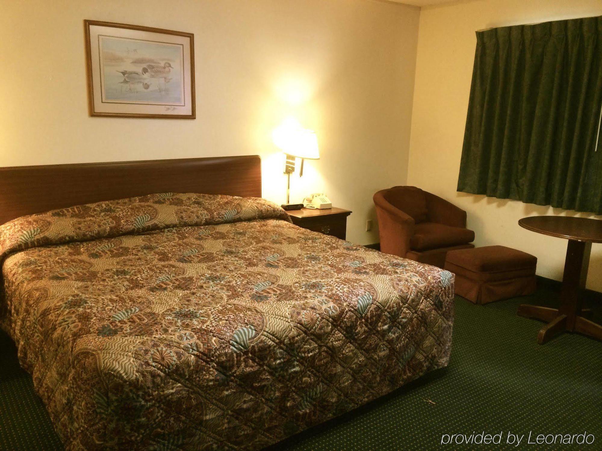 ויסקונסין ראפידס Rapids Inn & Suites מראה חיצוני תמונה