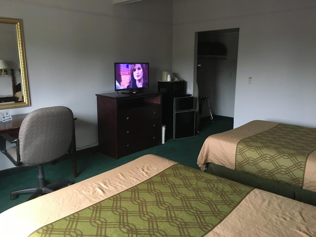 ויסקונסין ראפידס Rapids Inn & Suites מראה חיצוני תמונה