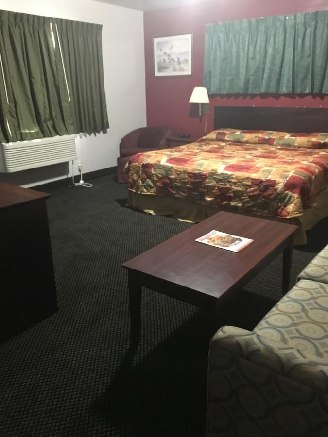 ויסקונסין ראפידס Rapids Inn & Suites מראה חיצוני תמונה