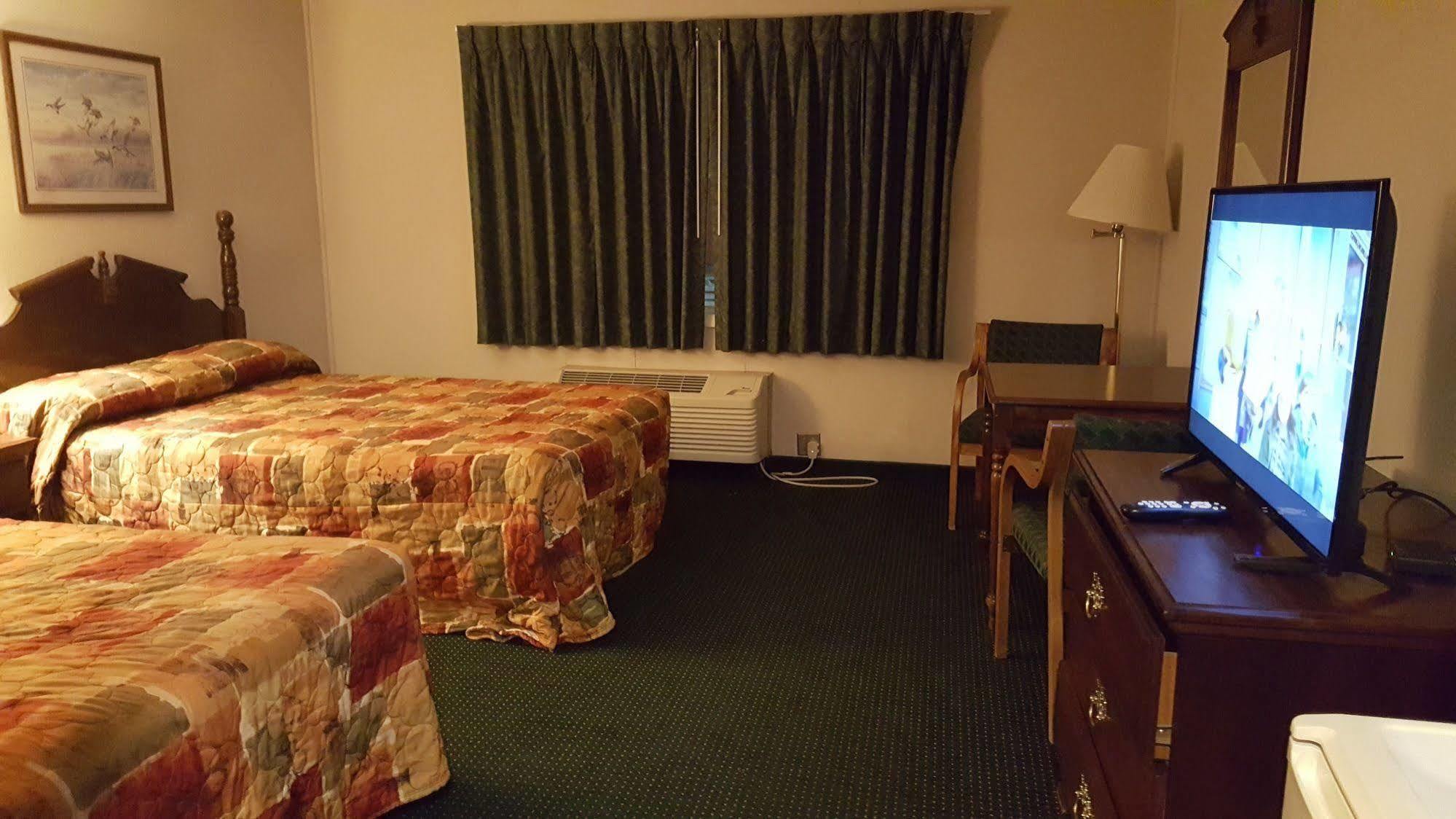 ויסקונסין ראפידס Rapids Inn & Suites מראה חיצוני תמונה